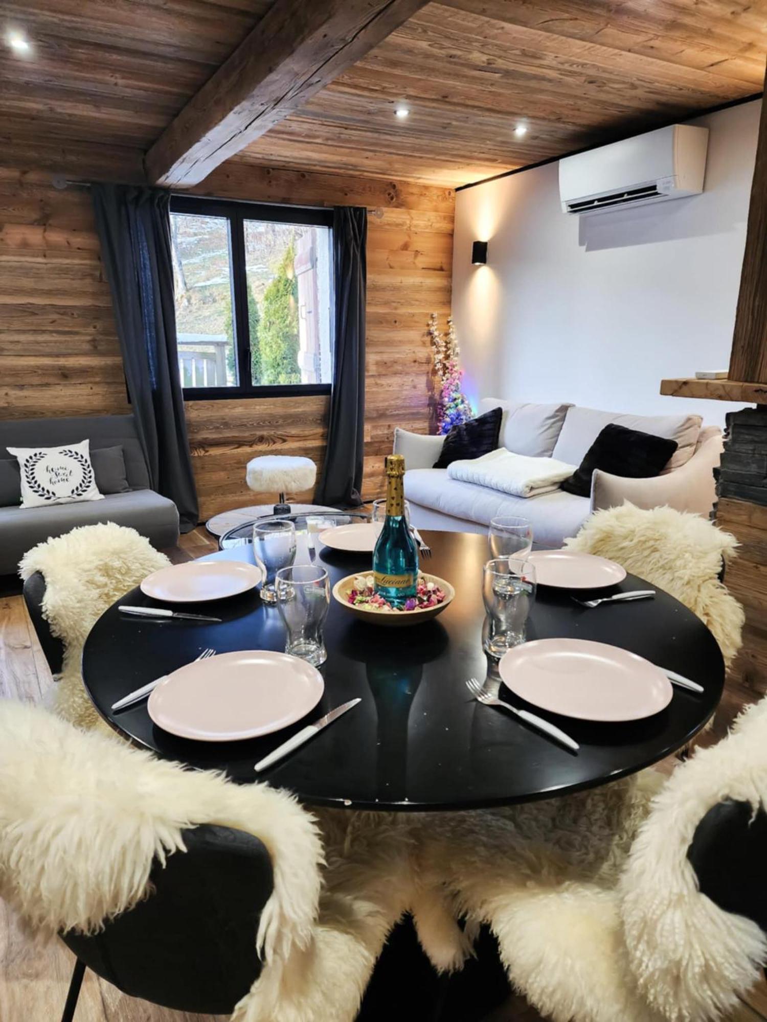 Logement A Megeve Avec Jardin Luaran gambar